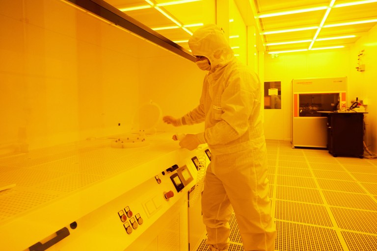In den Laboren des Forschungs- und Technologiezentrums Detektorphysik In den Laboren des Forschungs- und Technologiezentrums Detektorphysik
