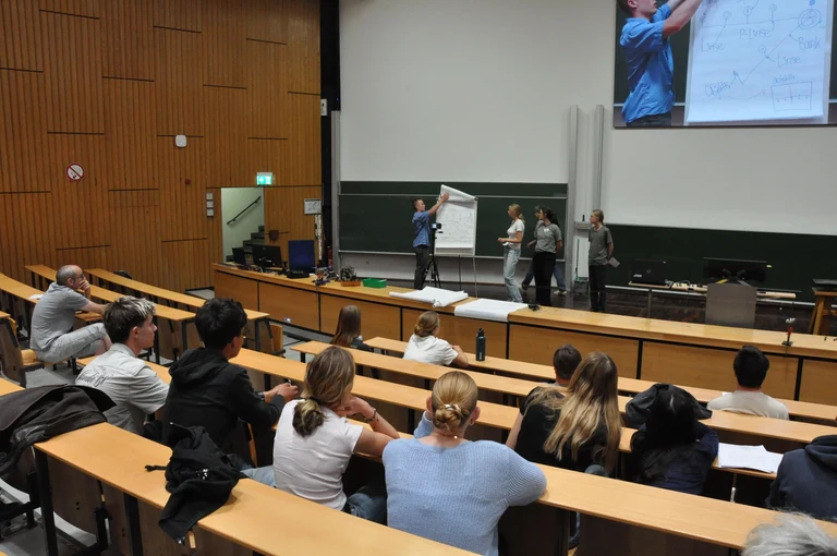 Vorträge im Plenum am Montagnachmittag