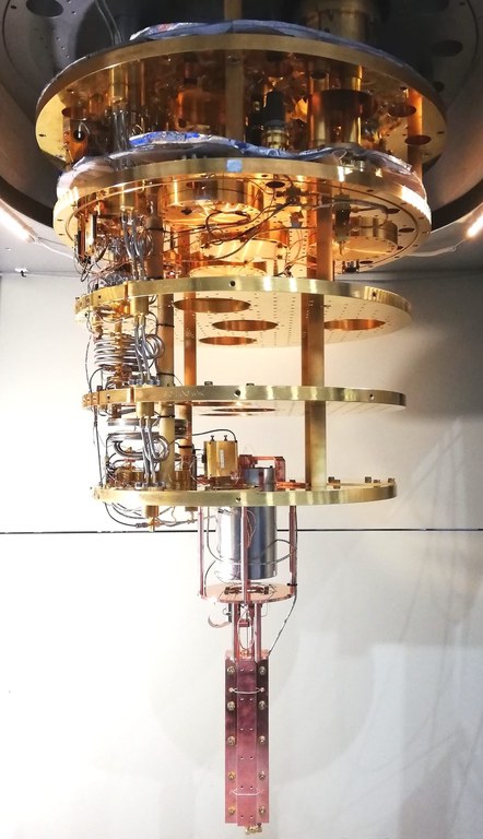 The picture shows a cavity resonator, on which the detectors planned by GravNet are based. The picture shows a cavity resonator, on which the detectors planned by GravNet are based.